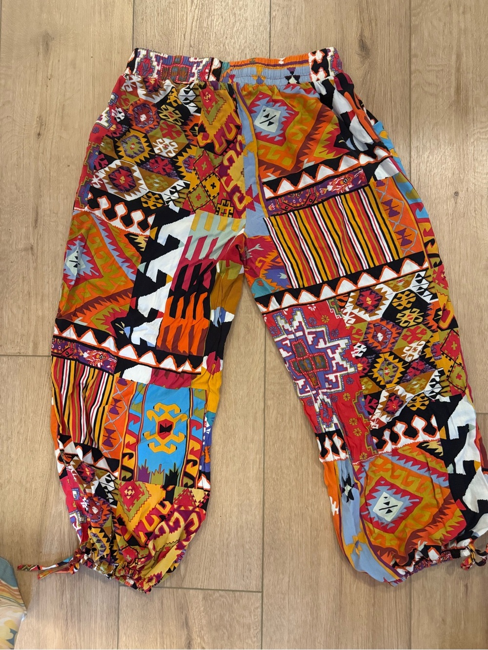 Christian Siriano Patchwork Tribal Harem Pants Boho M - Picture 5 of 5